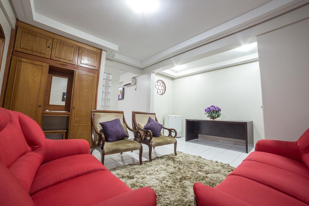 Piloes Palace Hotel Mineiros Eksteriør billede